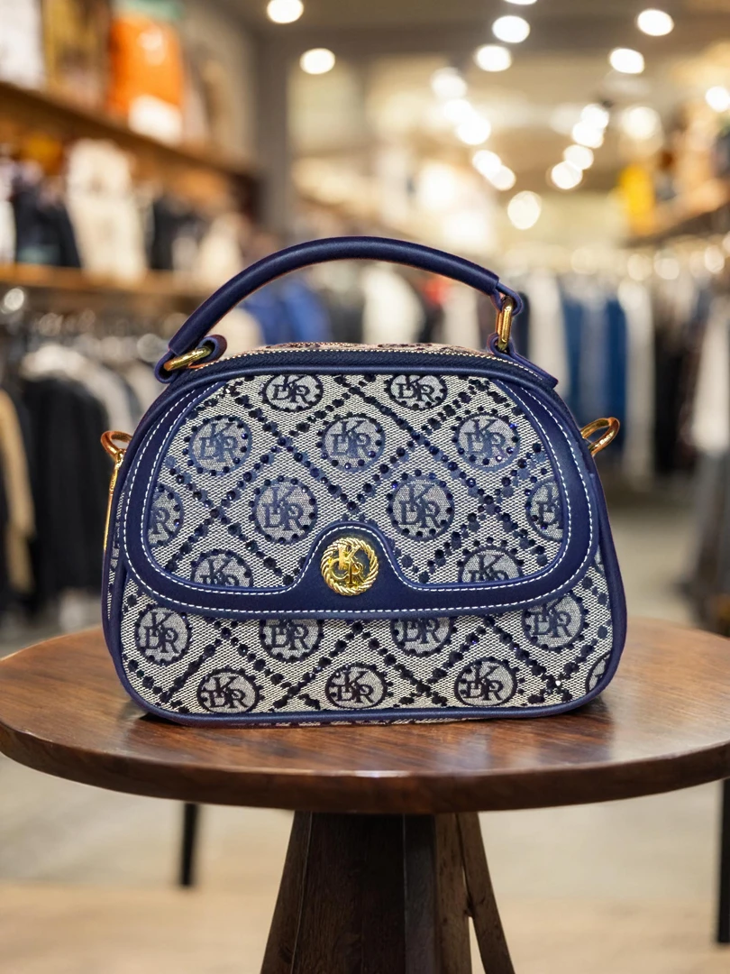 新款时尚百搭小圆包手提轻奢小众斜挎圆盒子包-31