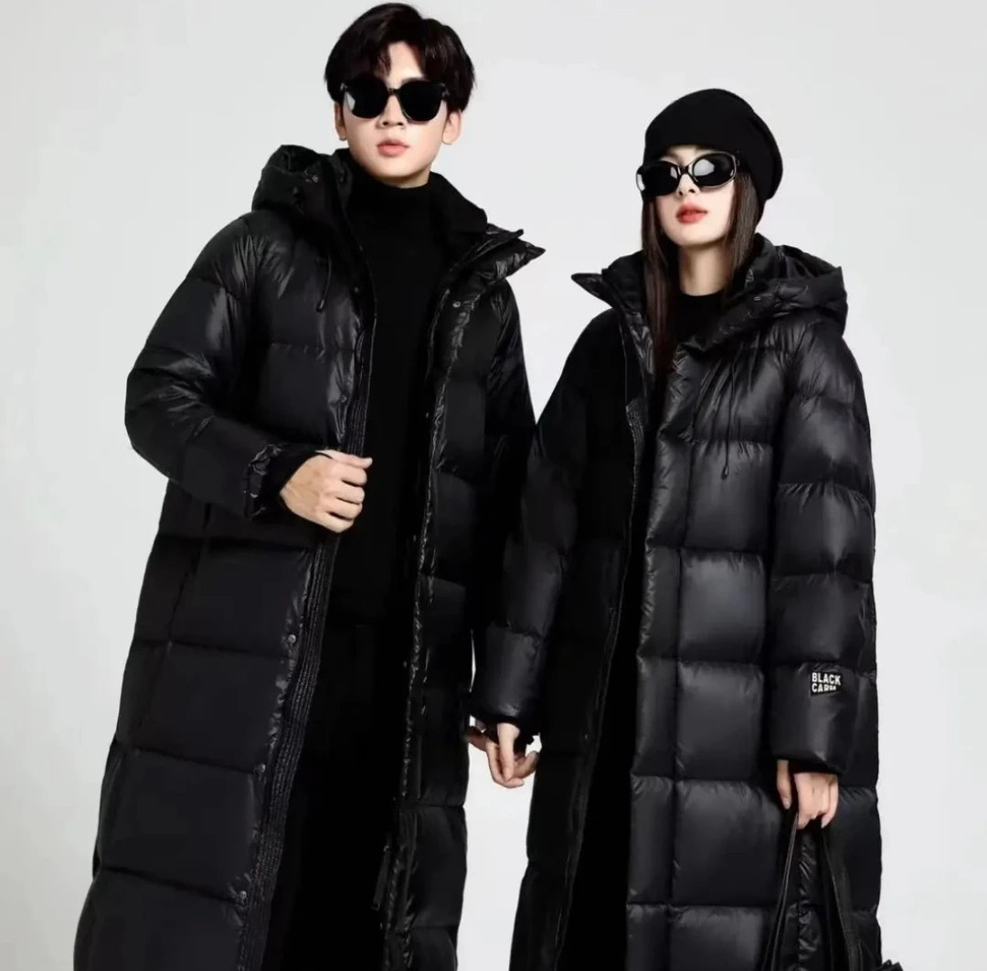 2024年新款秋冬黑色羽绒服女长款过膝情侣外套连帽加厚款