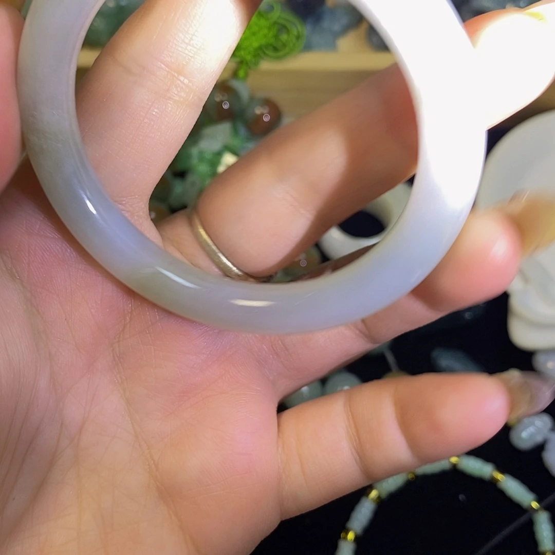 颈饰未镶嵌翡翠天然缅甸