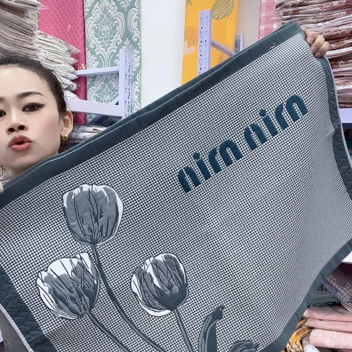 棉灰色郁金香纯棉面料