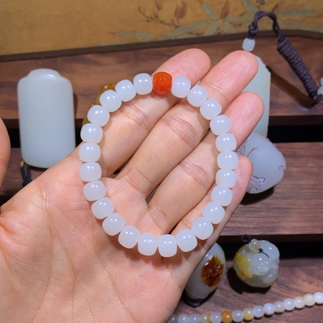 未镶嵌和田玉车挂