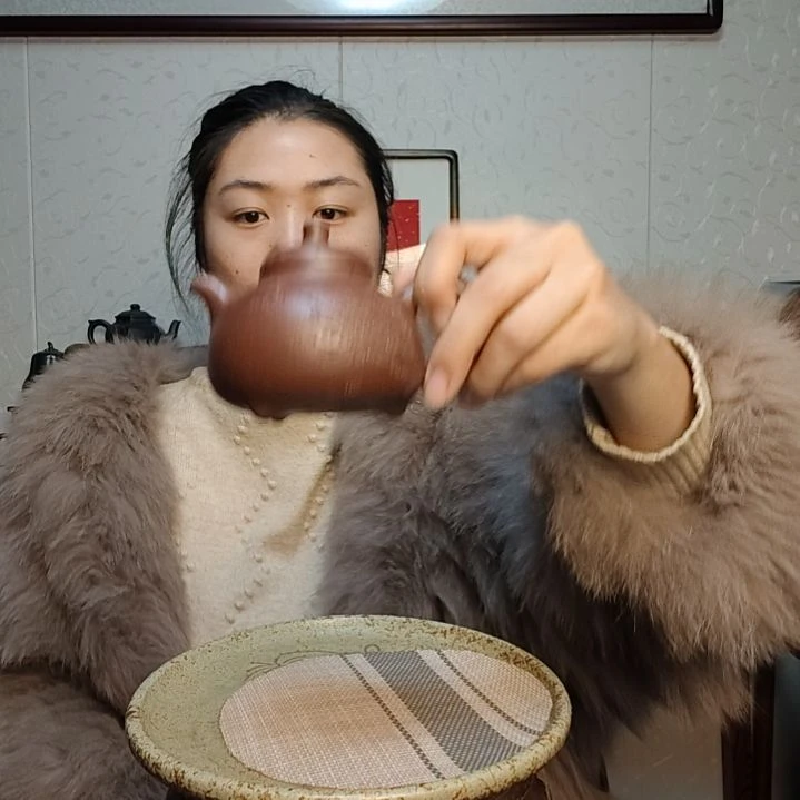 茶壶底槽青乳鼎210毫升