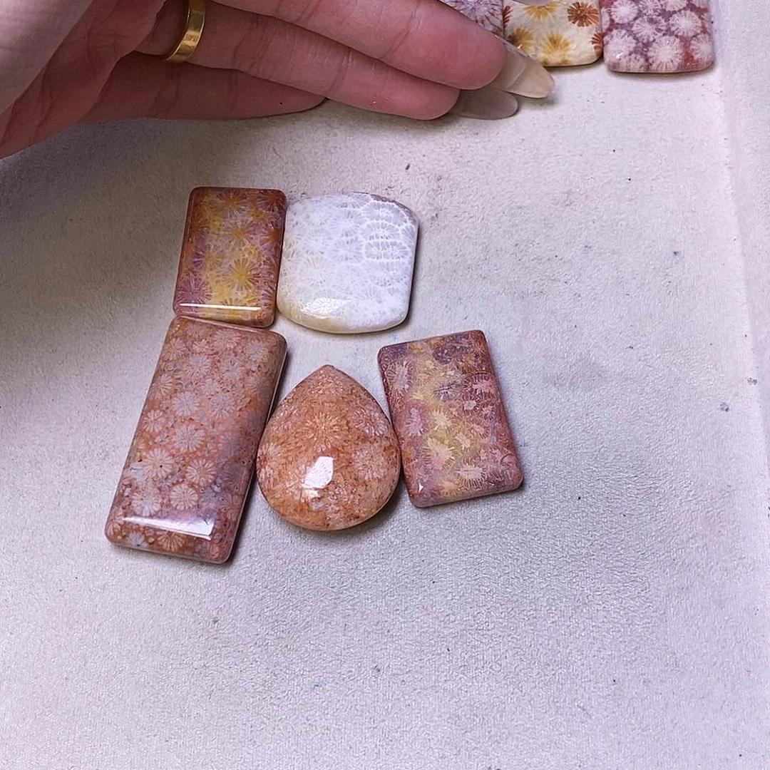 查罗石合金颈饰婷*姐