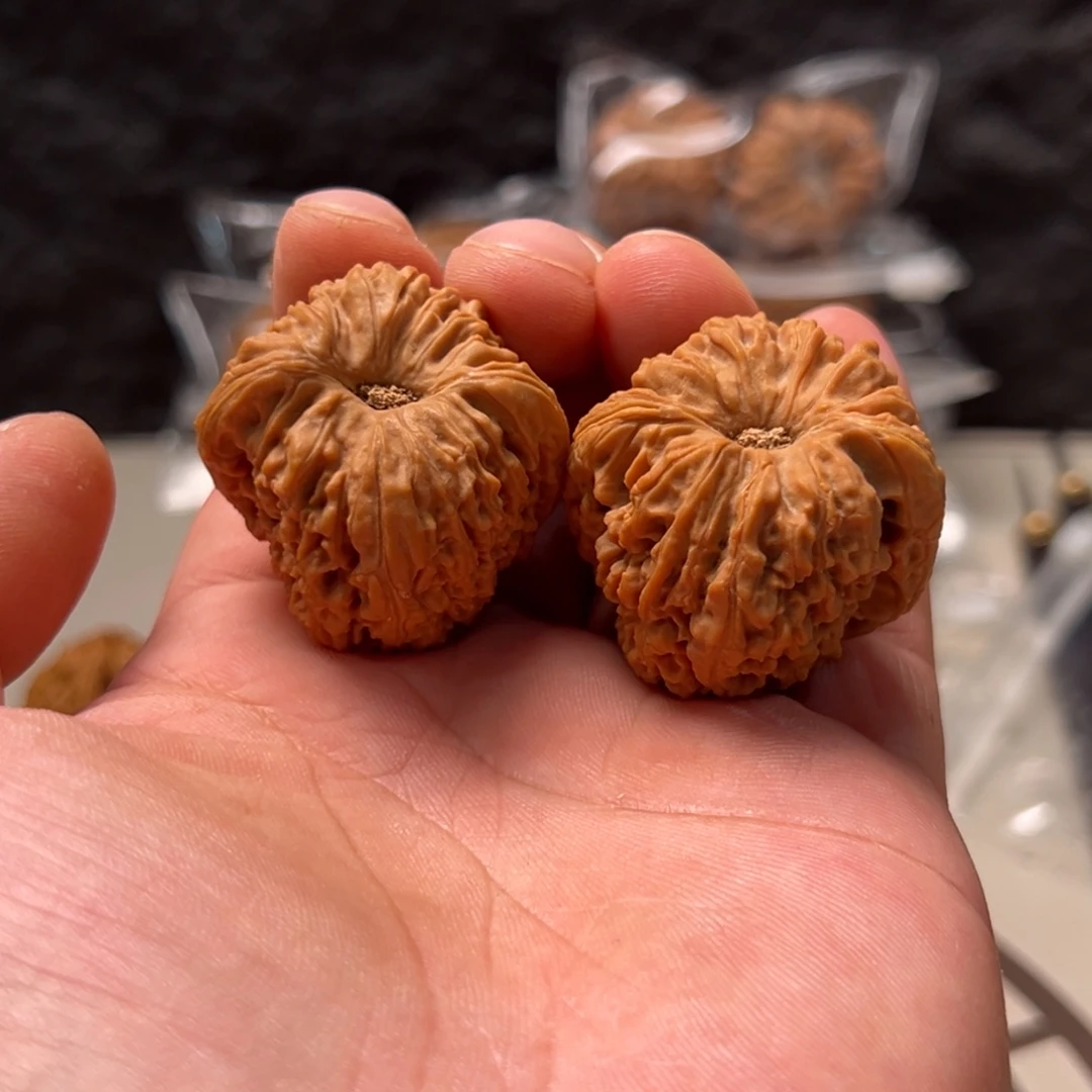 荒***9吊坠文玩核桃南疆37.5维修