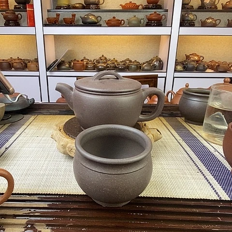 紫砂茶壶宜兴紫砂大水潭天青300c c