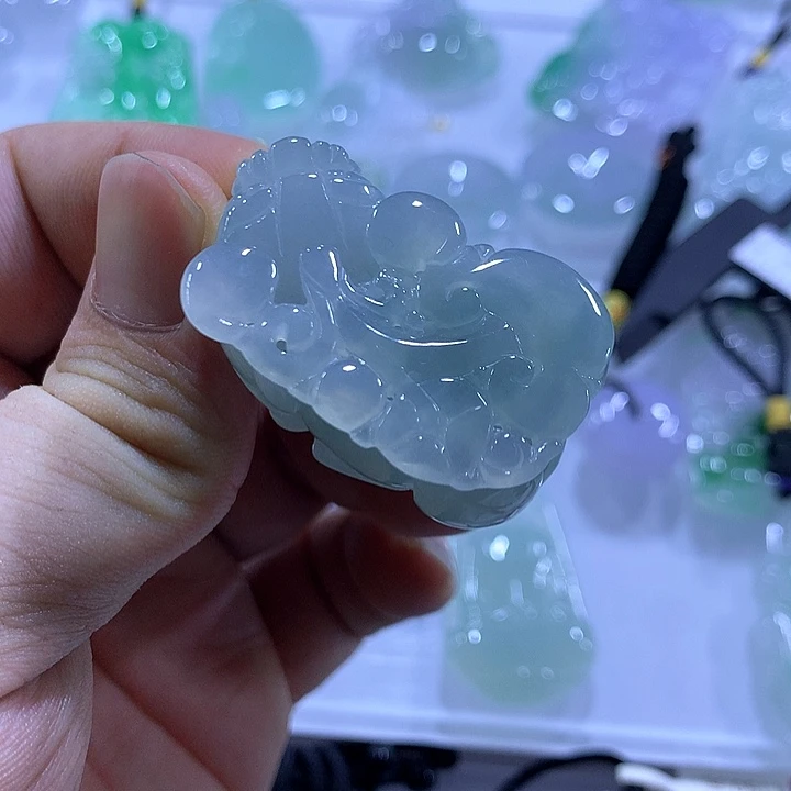翡翠未镶嵌颈饰天然翡翠A货吊坠