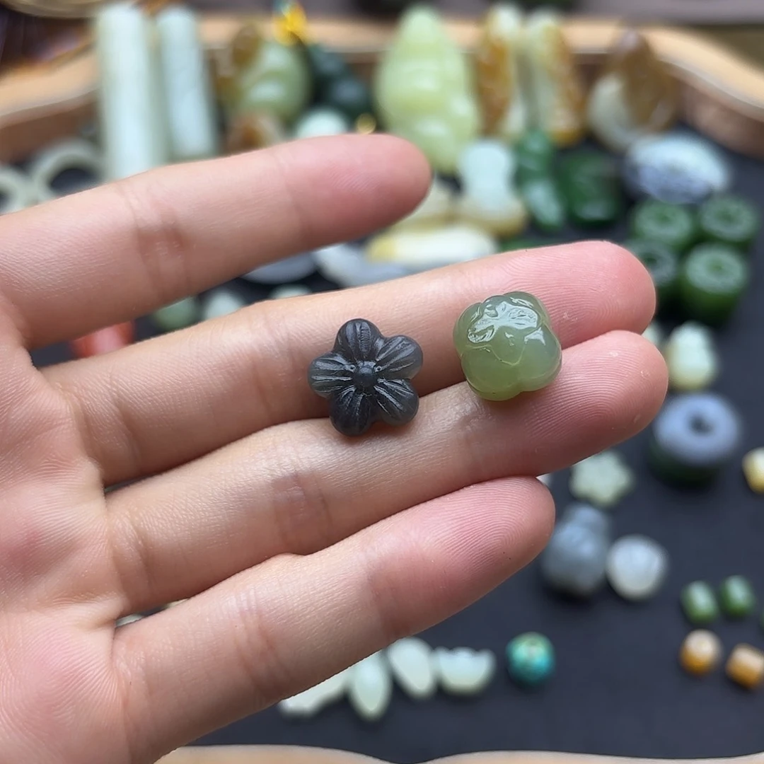 和田玉未镶嵌颈饰C****啊