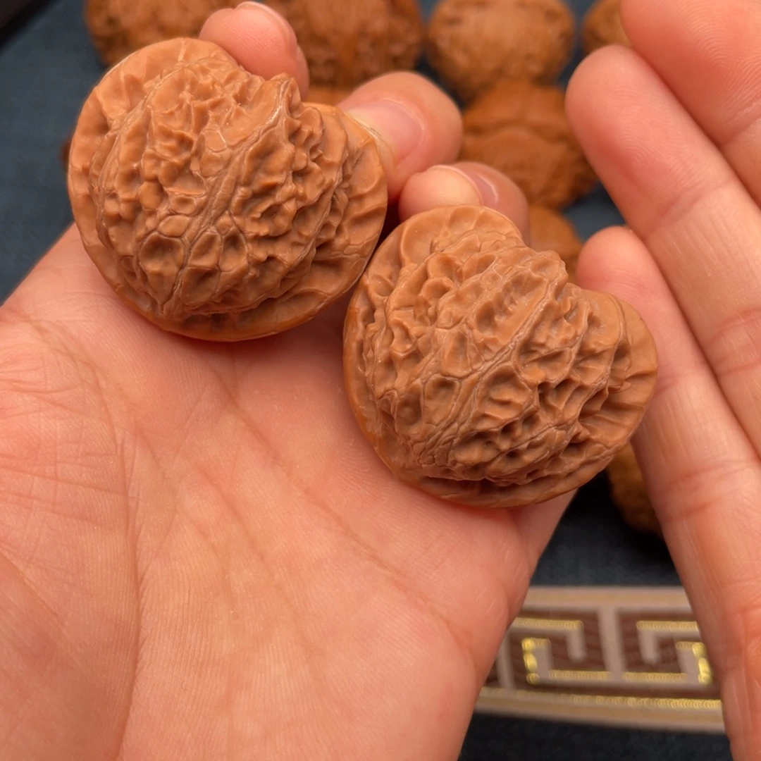 把件文玩核桃39桃心蜡皮宫灯