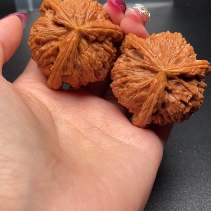 ღ****吊坠文玩核桃白狮子