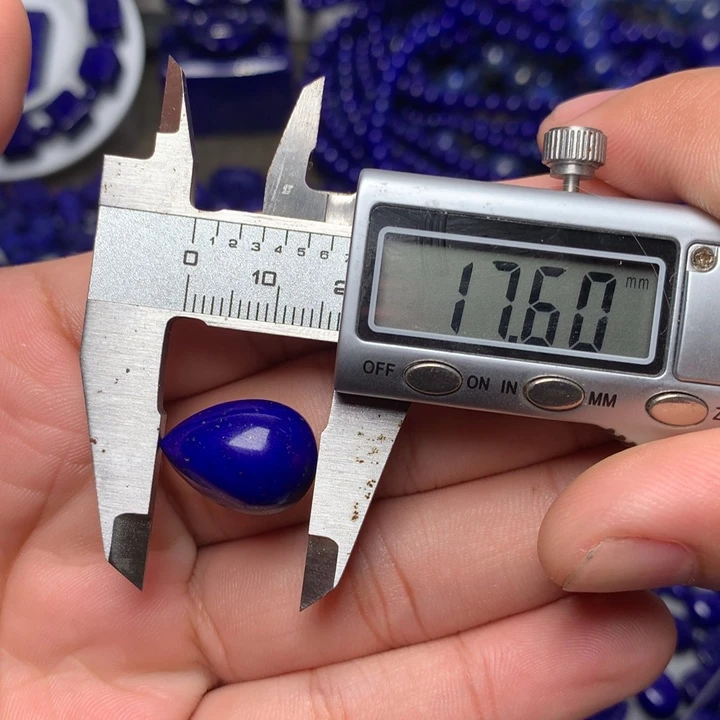 青金石未镶嵌水滴