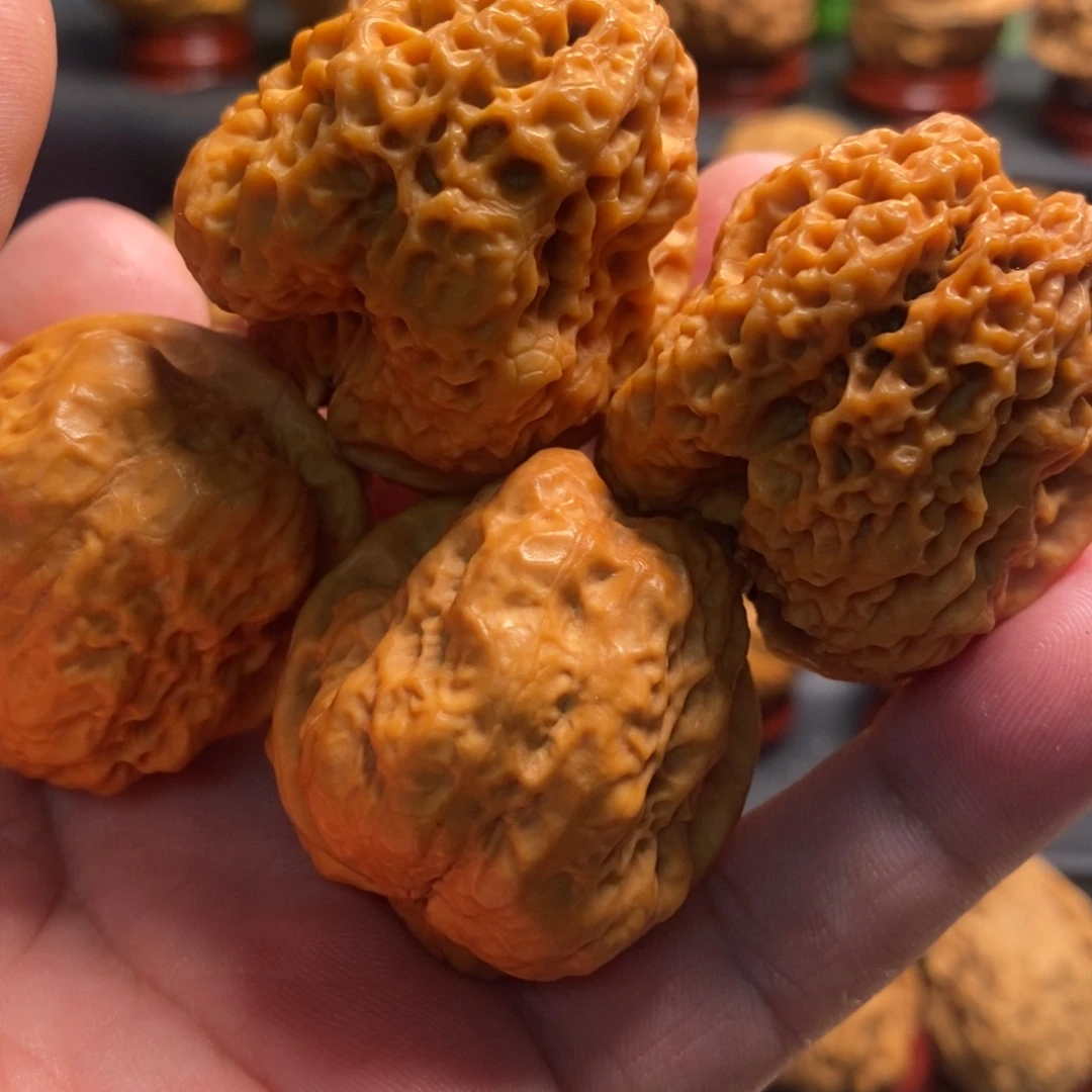 某***月吊坠文玩核桃大理蛤蟆头悍将