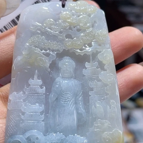 翡翠未镶嵌颈饰一个
