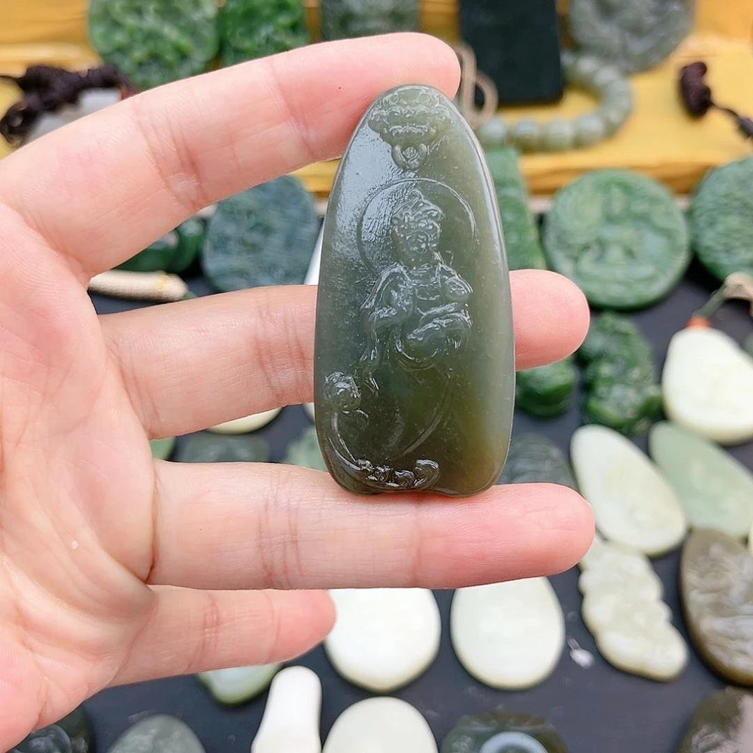 和田玉未镶嵌颈饰