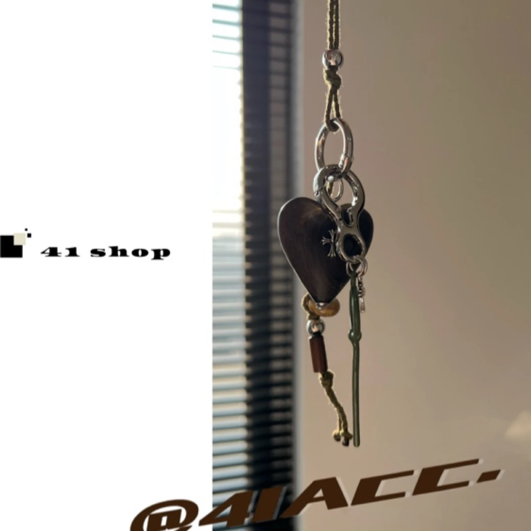 A514 木头爱心克克多元素绿色绳长款毛衣链