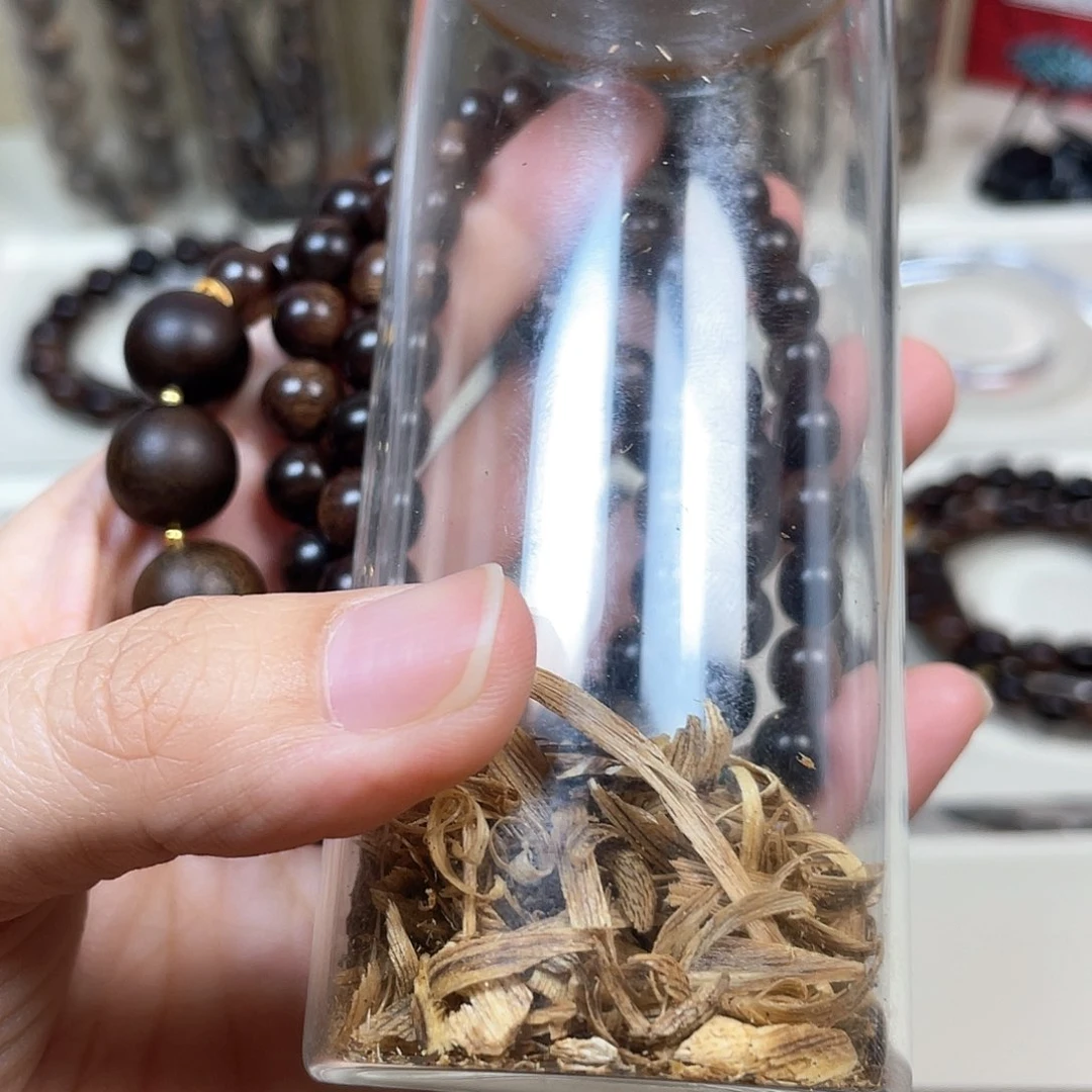 景***香沉香碎屑沉香+越南芽庄白奇楠+富森红土沉留疤料0.8