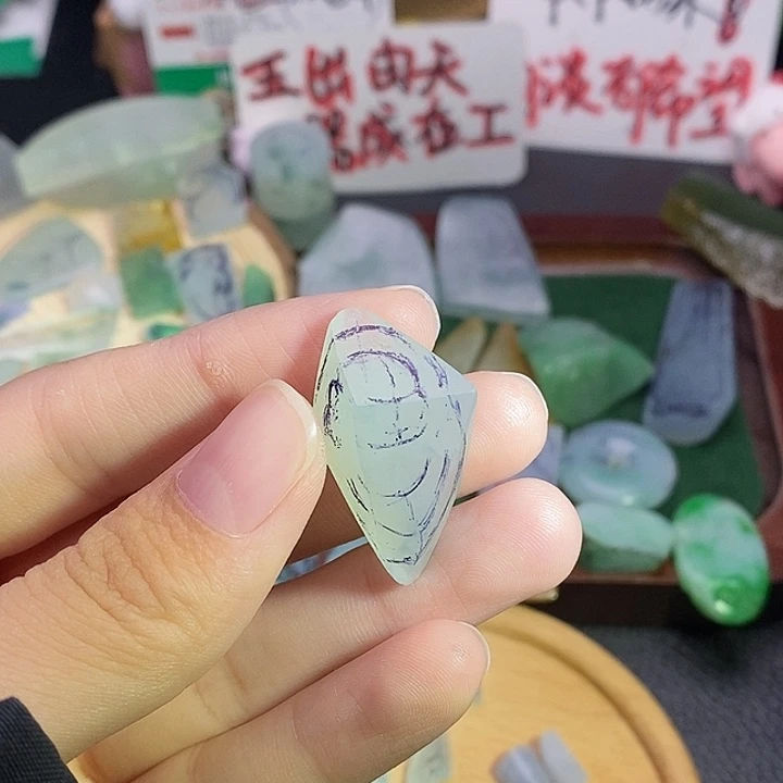 未镶嵌定制翡翠翡翠