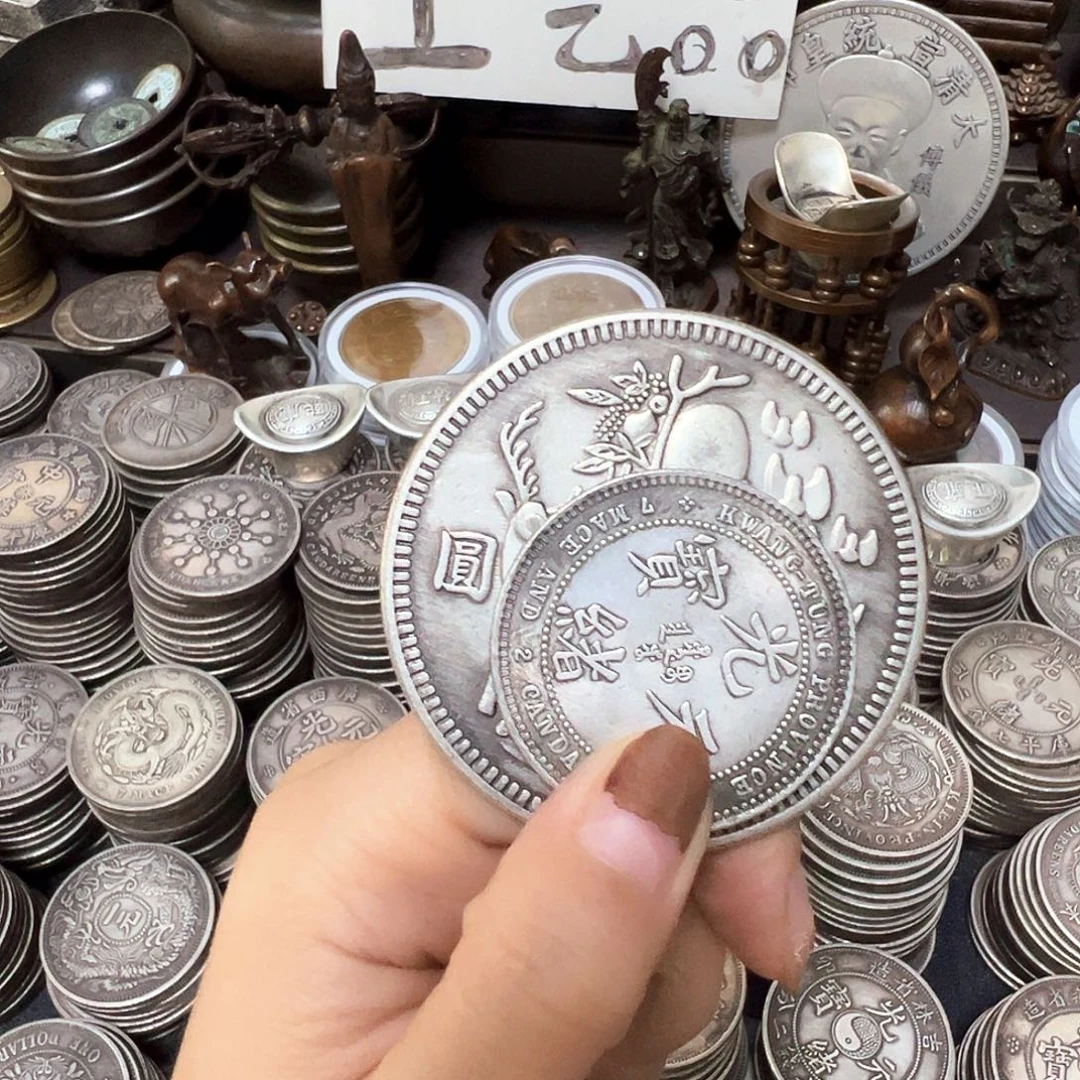 金属复古风格摆件