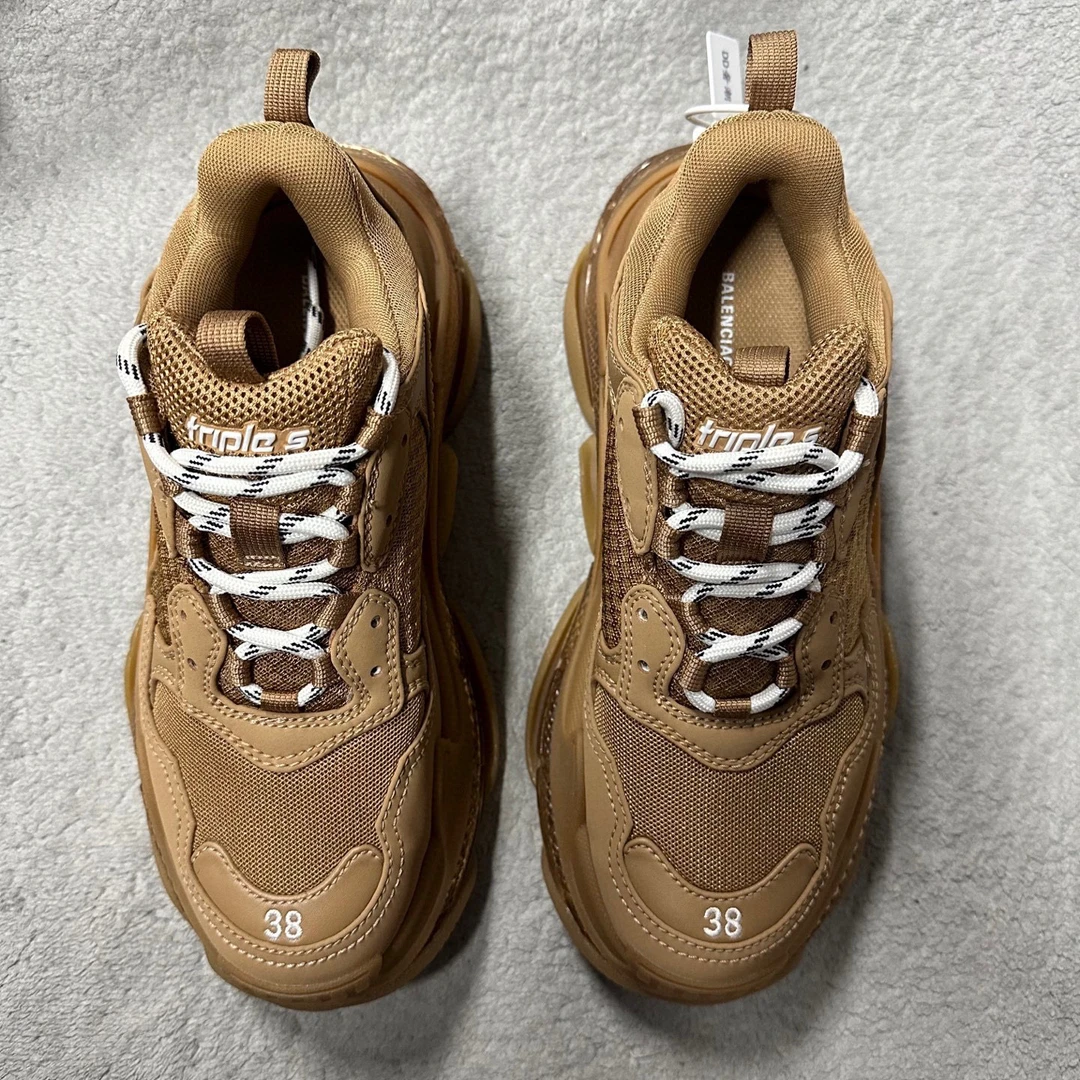 99新 Balenciaga/巴黎世家 Triple S 棕色老爹鞋 38码 J00235