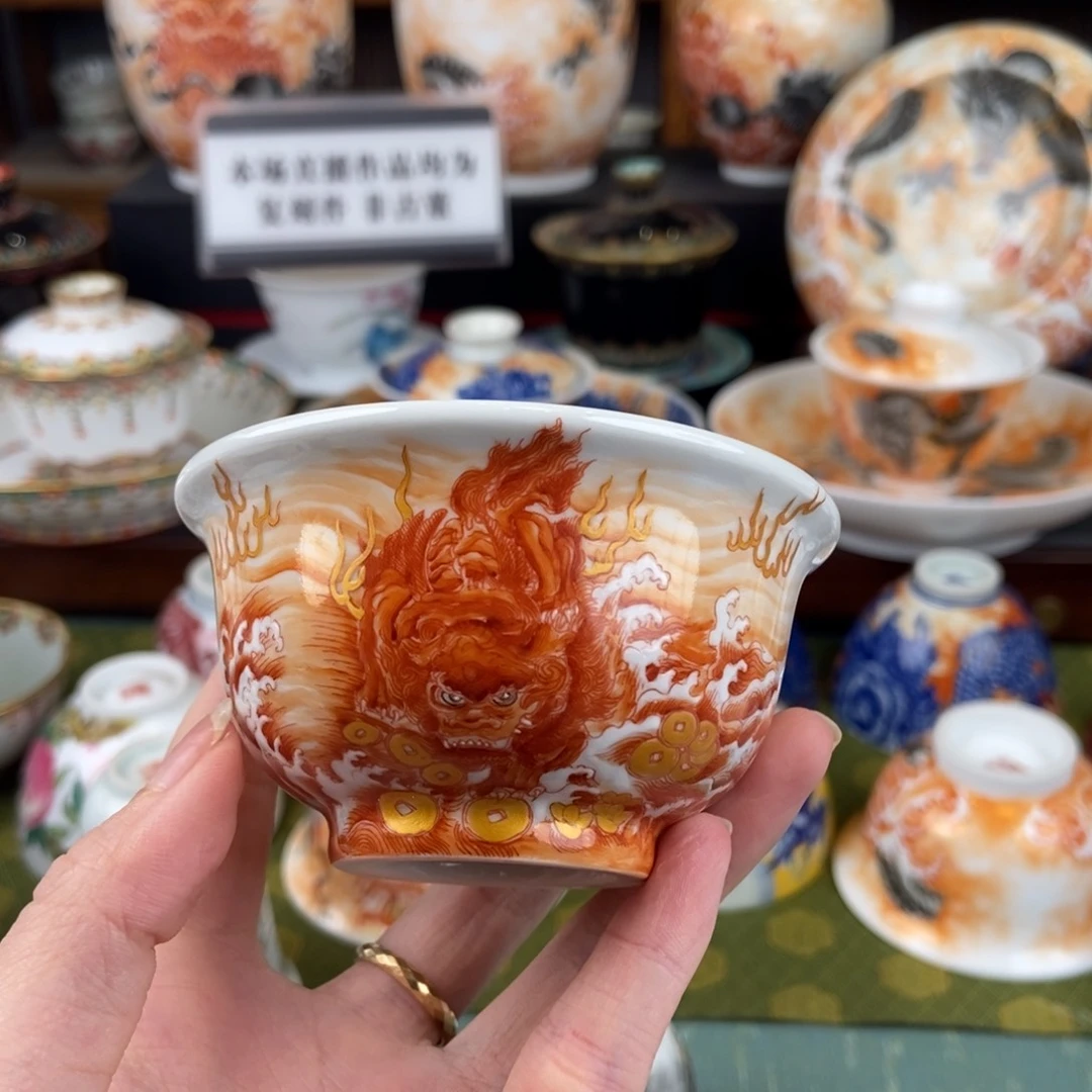 陶瓷的设计师是一个人的生活
