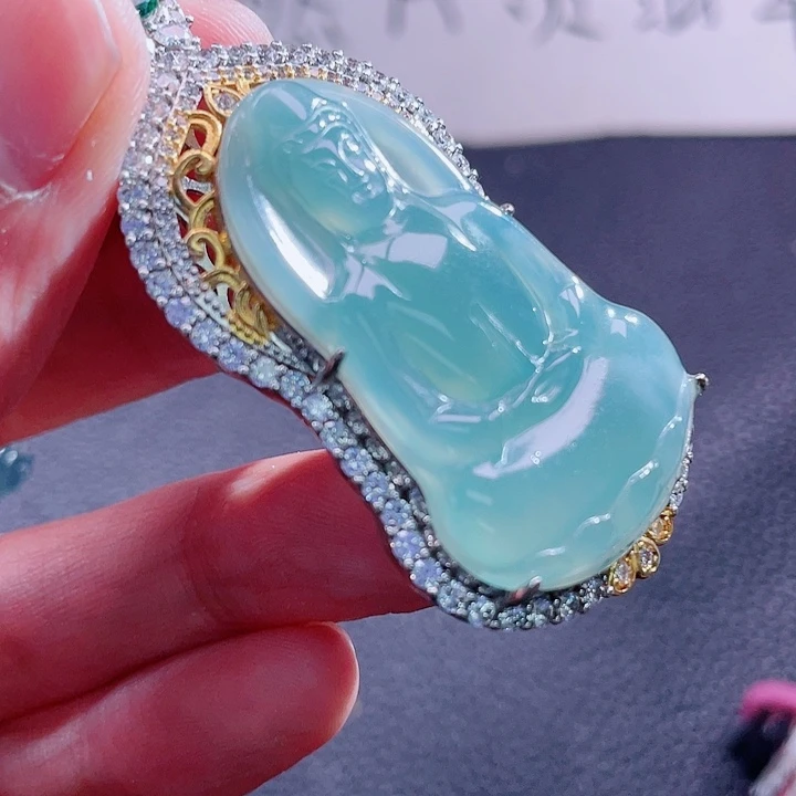 翡翠颈饰未镶嵌999999999