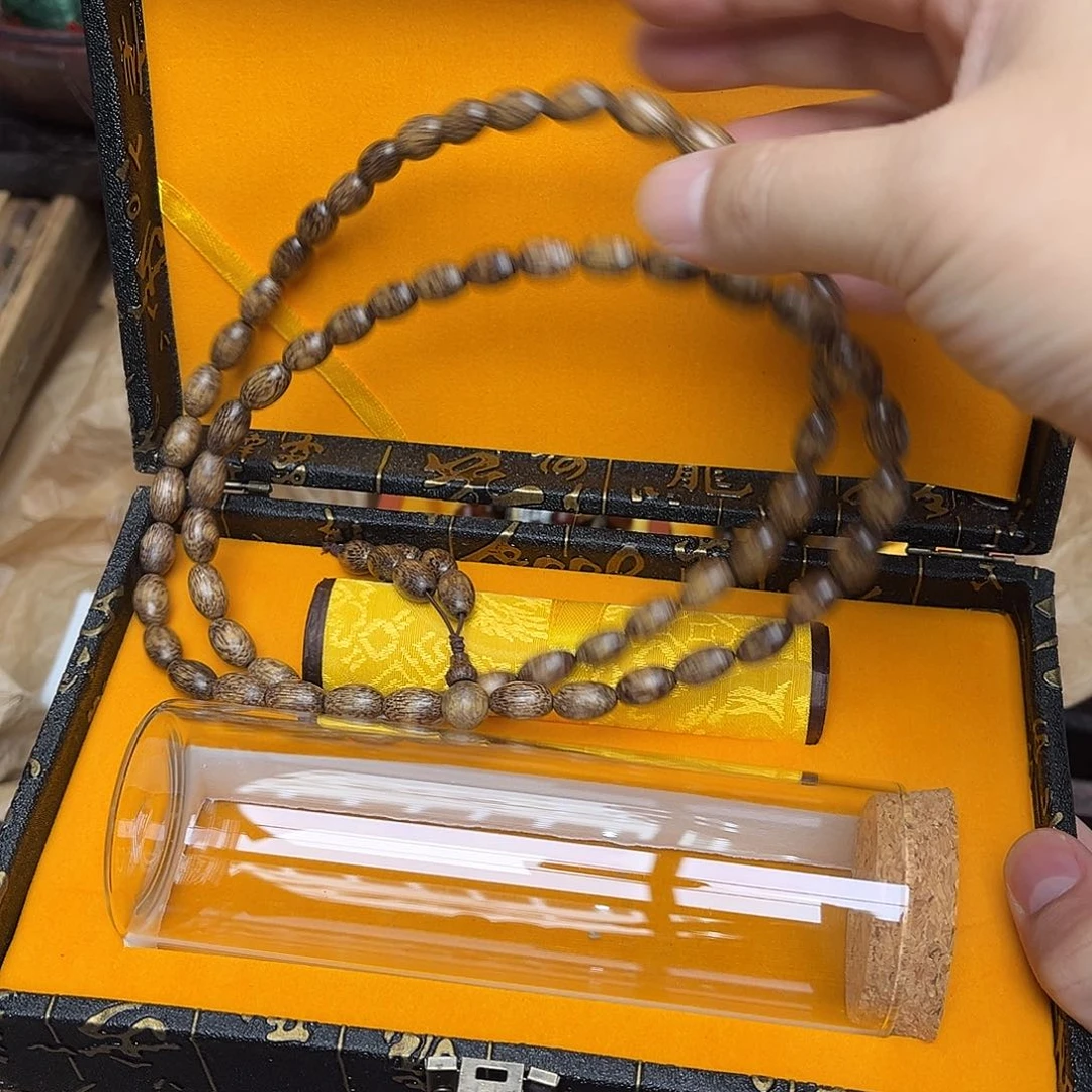 大叶紫檀（黑酸枝木类）