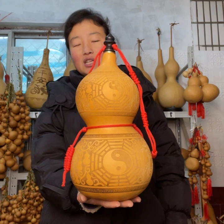 合***的天然植物葫芦文玩