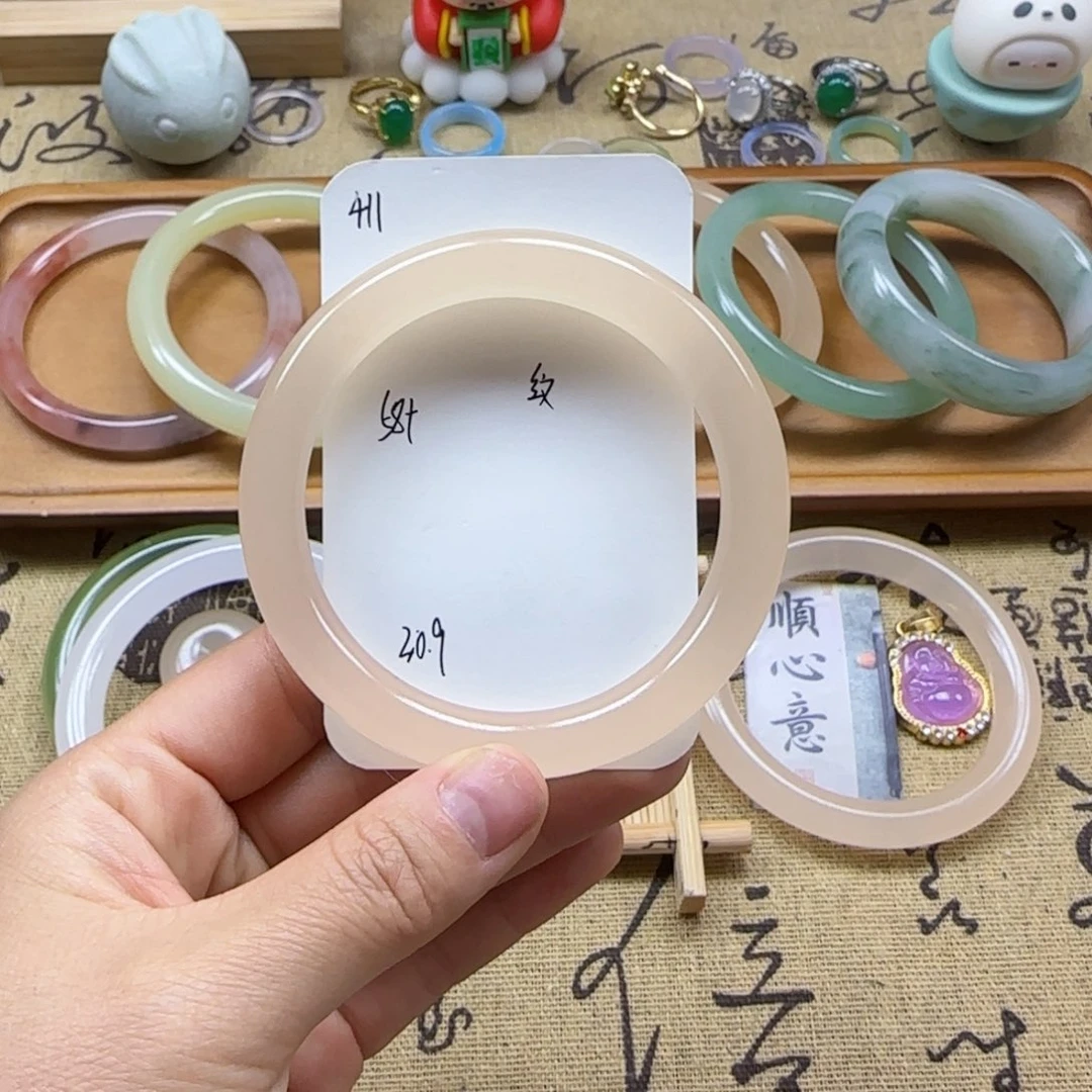 石英质玉手镯未镶嵌411