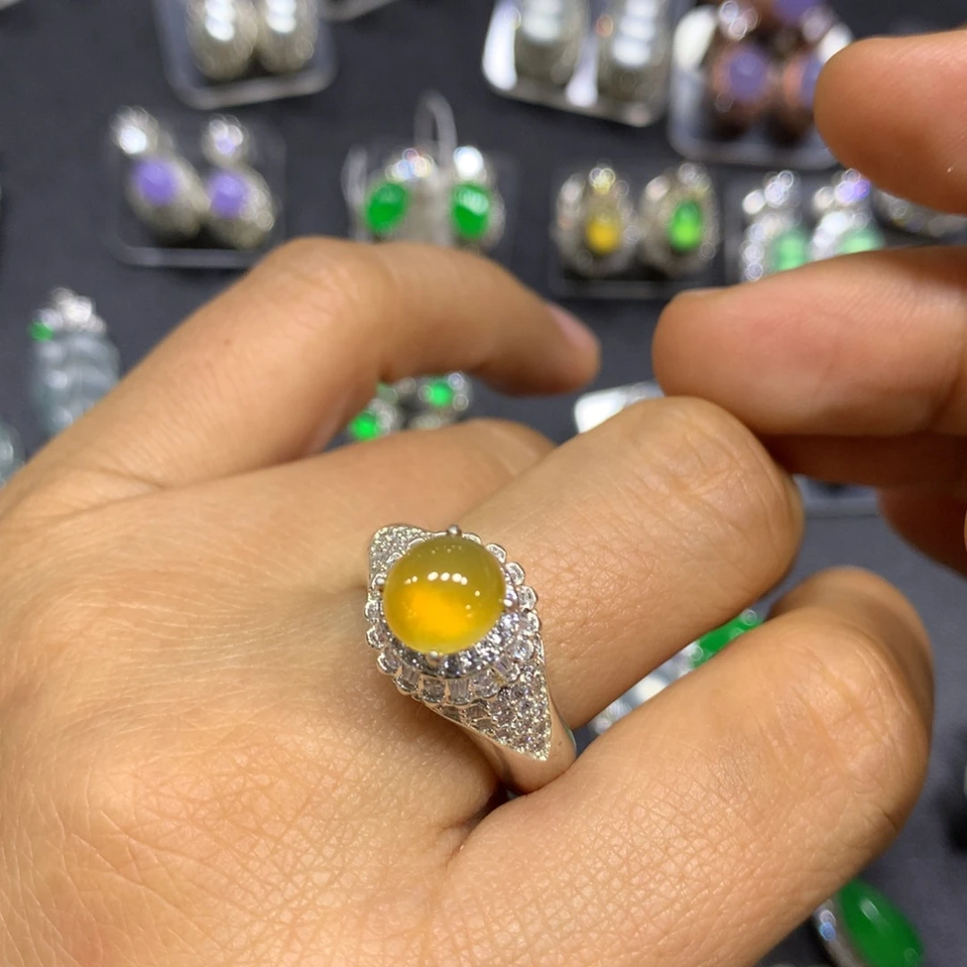 定制翡翠未镶嵌买断不退