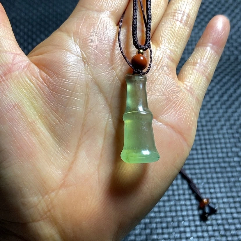 【闪购商品】蛇纹石玉未镶嵌颈饰