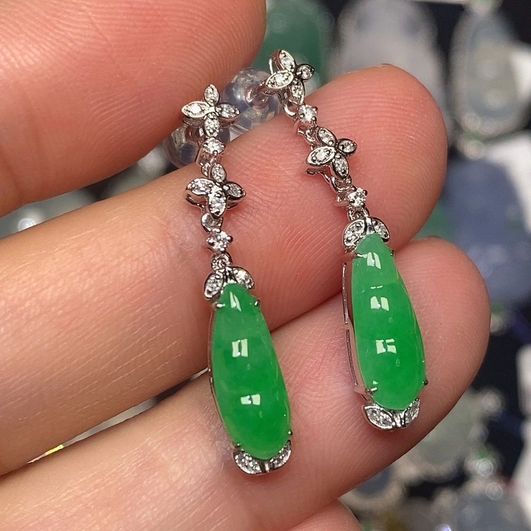 翡翠18K金镶嵌耳饰豆子