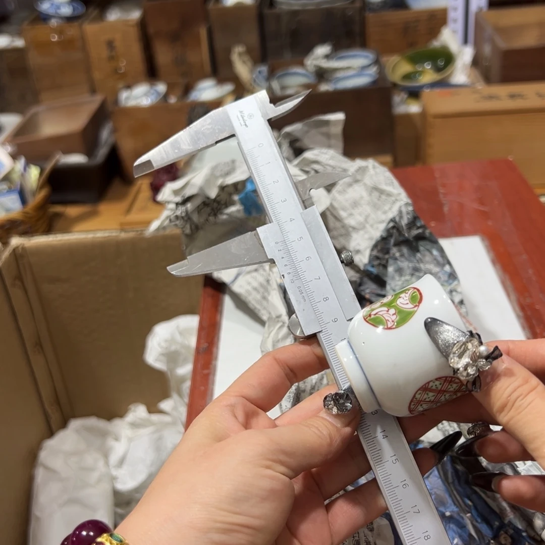 好看的瓷器小杯杯