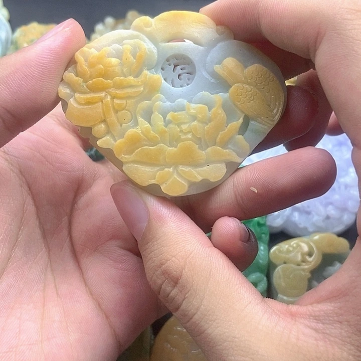 定制翡翠未镶嵌天然翡翠A货