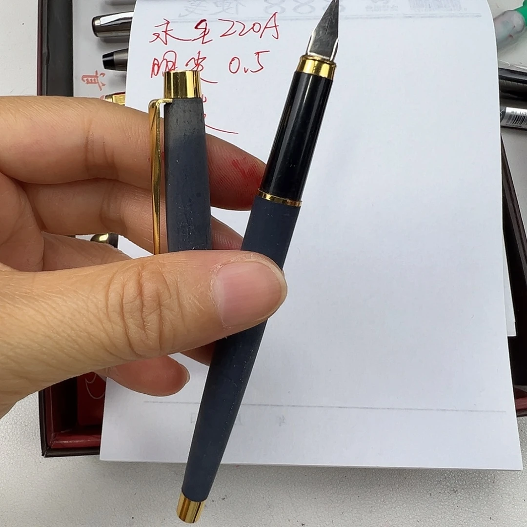 永生220a明尖库存老笔笔帽松笔身有库存氧化瑕疵