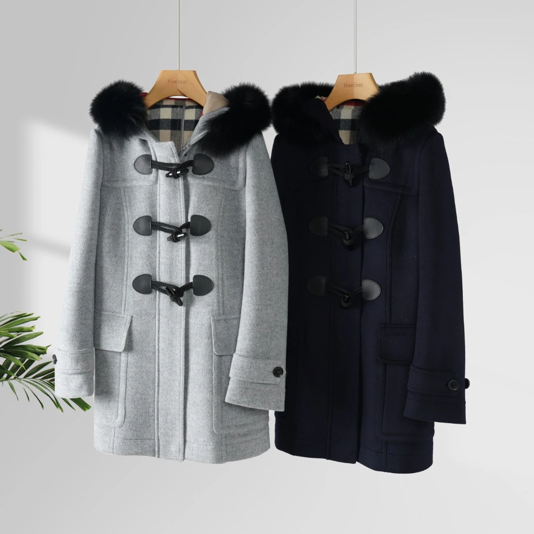 【meebest】董老大专属~经典牛角扣毛领连帽中长款毛呢大衣DY22703