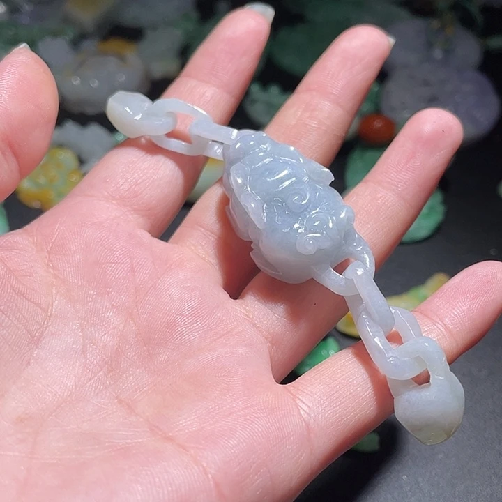 颈饰未镶嵌翡翠天