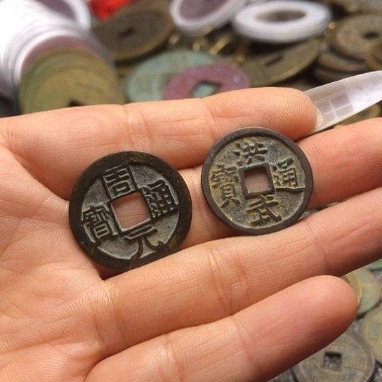 文***q铜现代仿制工艺品