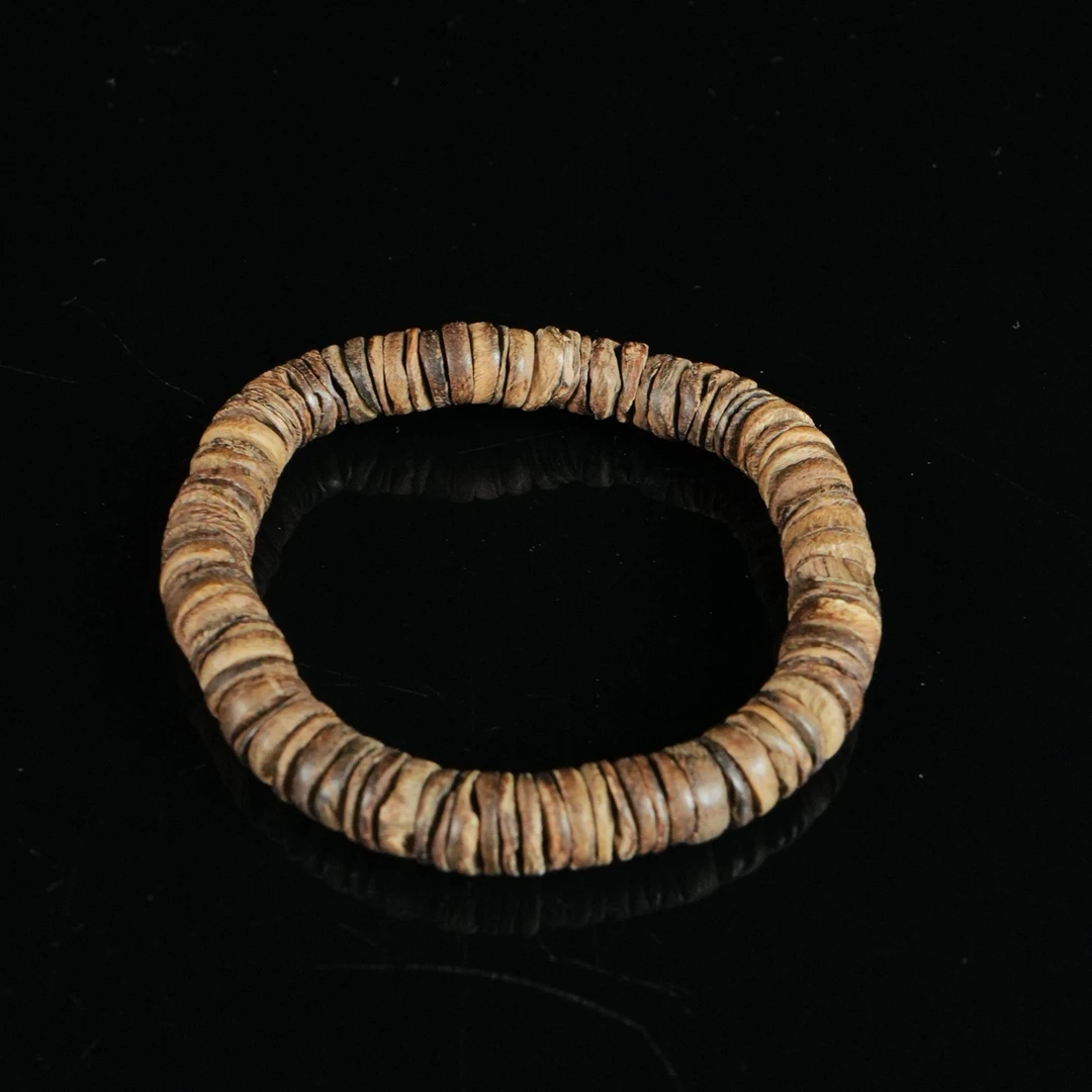 DY-A8382 文莱水沉高油随型沉香手串 6.81g