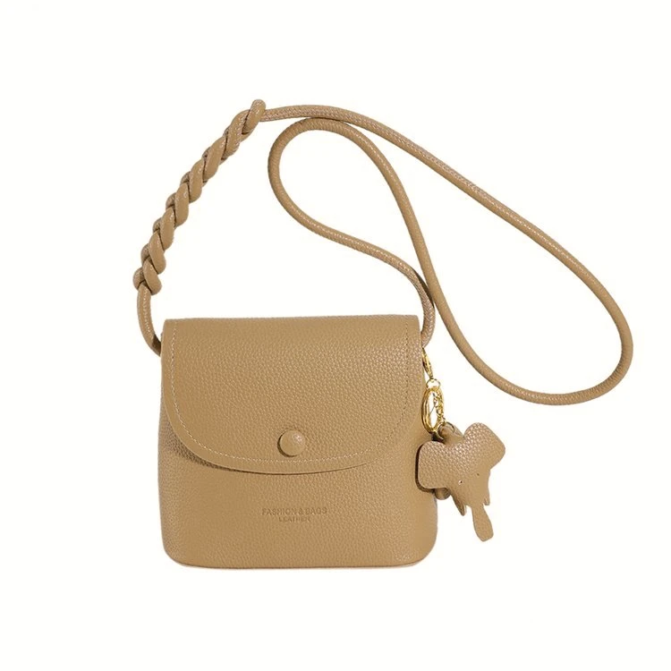 休闲复古小水桶包包新款女流行百搭斜挎包时尚小众高级通勤小方包