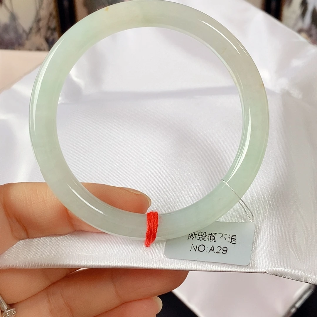 翡翠未镶嵌手镯手镯