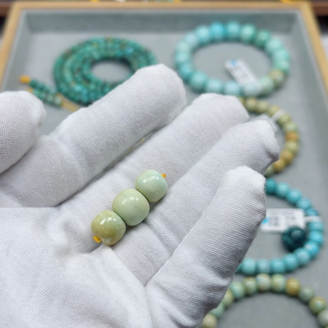 绿松石未镶嵌挂件