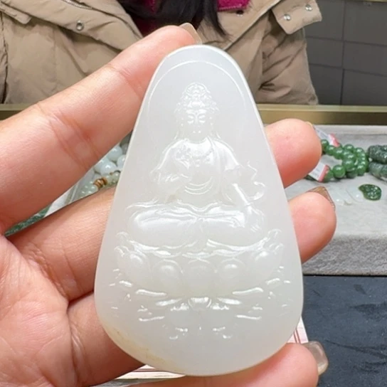 颈饰未镶嵌和田玉