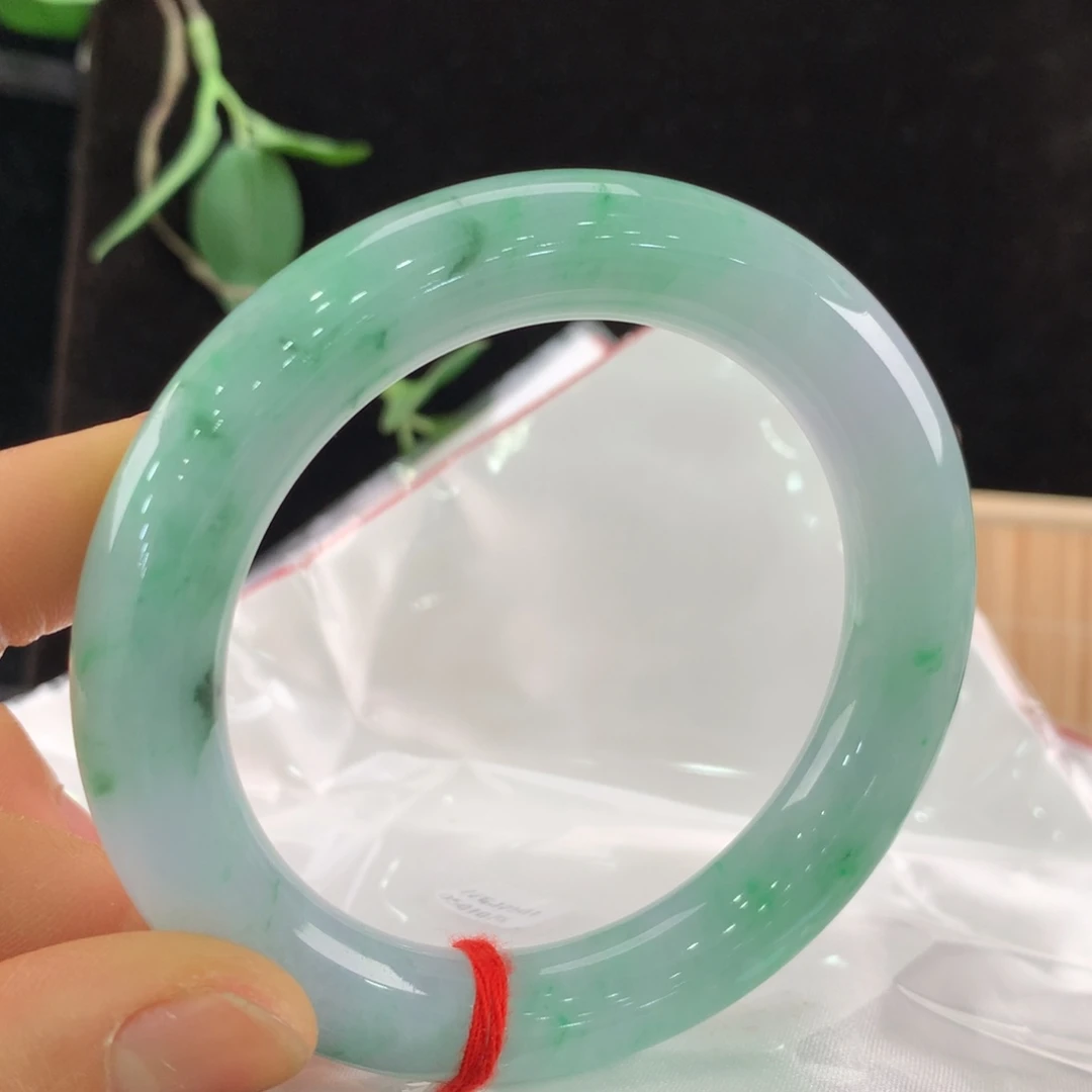 翡翠手镯未镶嵌111-1078