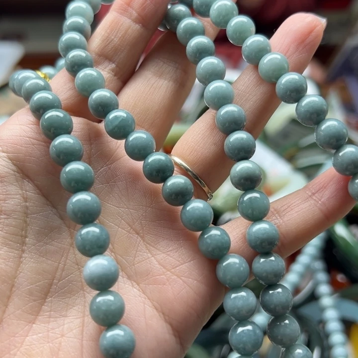 翡翠未镶嵌颈饰88888899999888