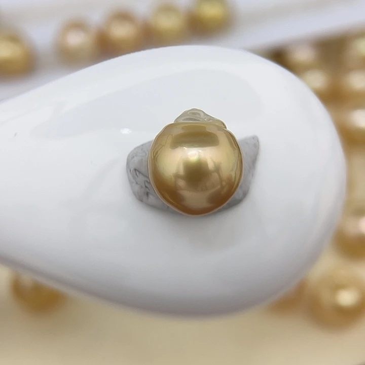 海水珍珠未镶嵌颈饰12.5 金珠 浓金 款后很圆 奶嘴扣H8