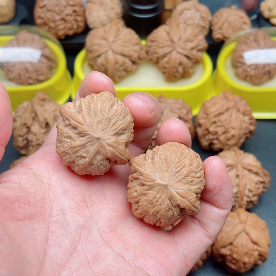 文玩核桃吊坠铁锤妹妹