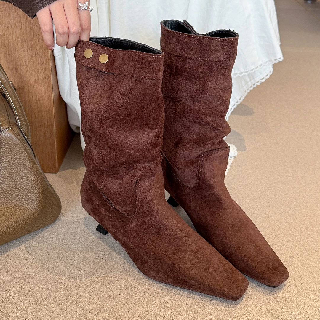 elingstudio 复古高智感！棕色方头中筒靴女秋绒面美拉德套筒短靴