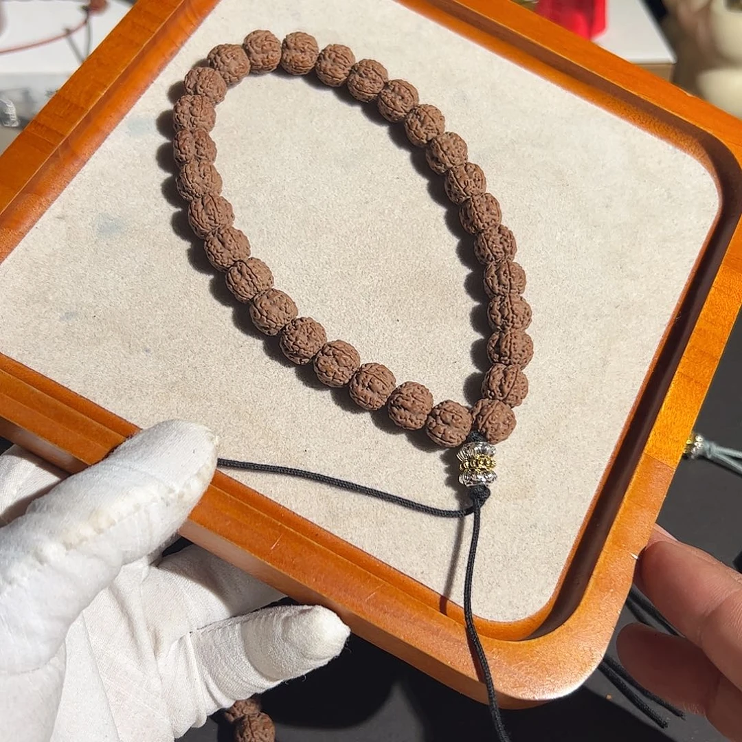 金刚菩提吊坠老树梅花手持