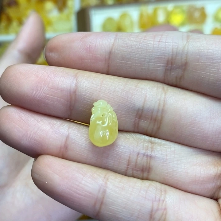 Ⱉ***⊹琥珀未镶嵌裸石福袋