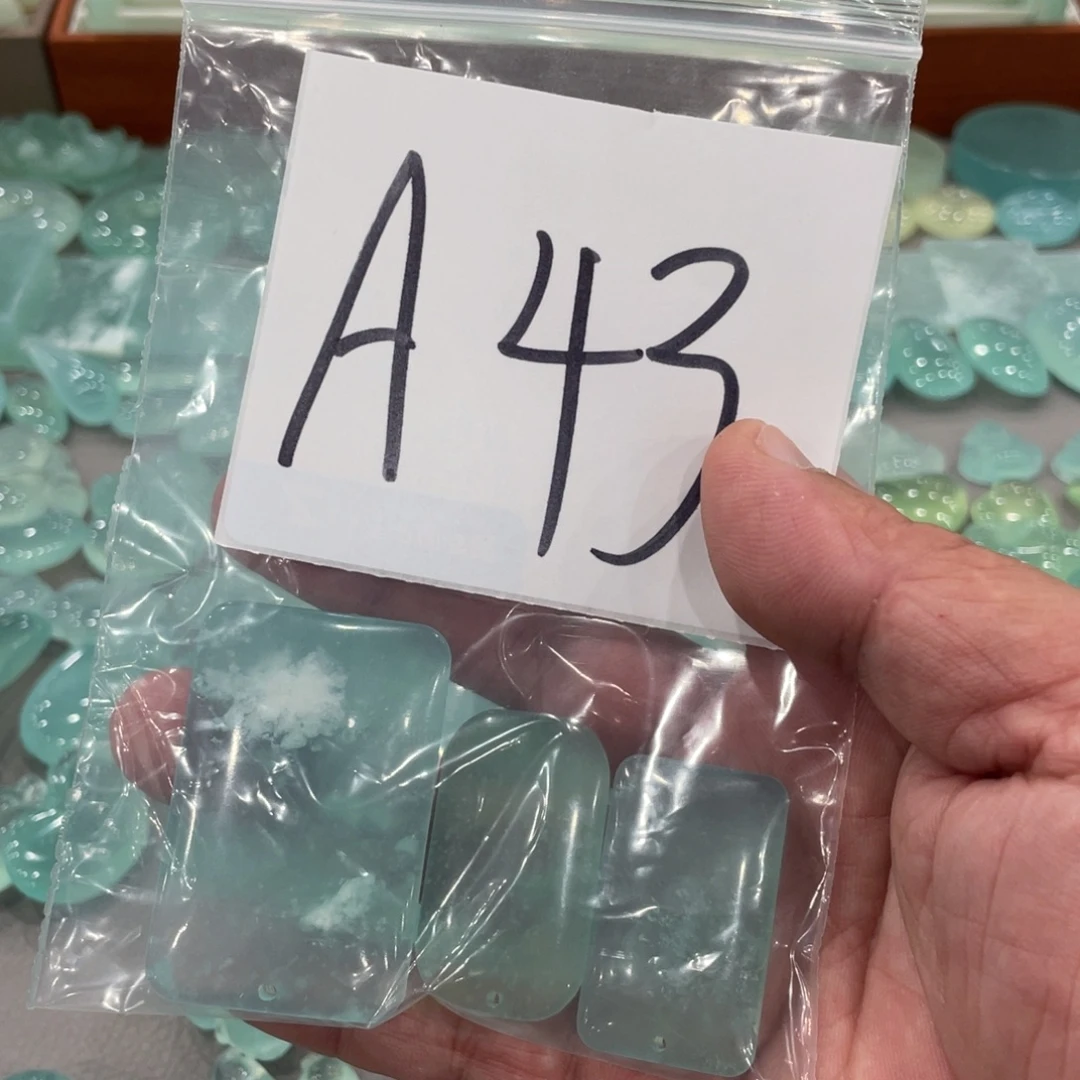 惜****蛇纹石玉合金颈饰