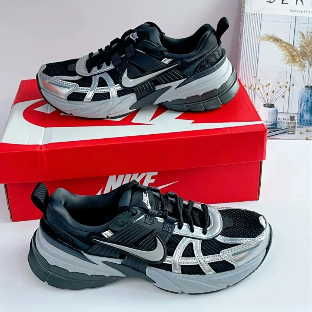 【滔搏爆款】耐克nike女鞋V2K RUN复古休闲运动跑鞋黑灰FD0736-005